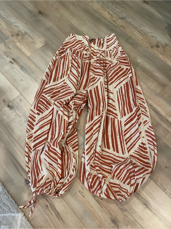 Free People Pants - Free People Matchmaker Balloon Cream & Rust Patterned  Pants S